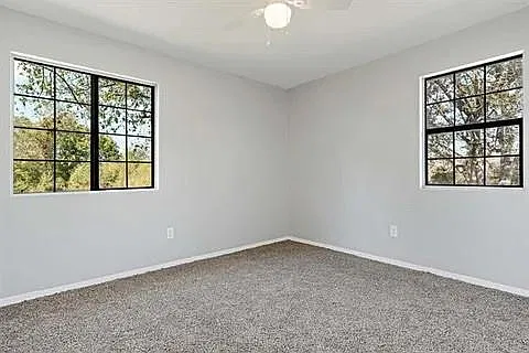 621 W 9th St — photo 13
