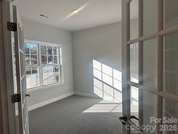 5th image of 3934 Port Richmond Ave #98
