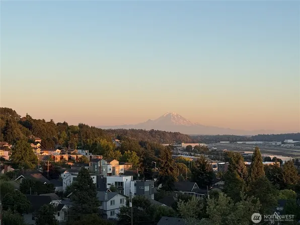 5560 15th Avenue S, Seattle, WA 98108