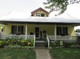 406 3rd St, Fenton, IA 50539