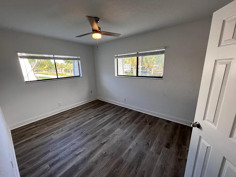 875 NW 13th St #421 — Photo 13