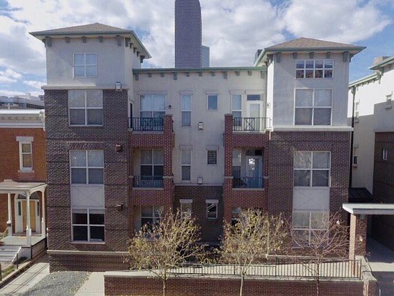 4th image of 1727 N Pearl St APT 203