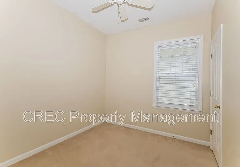 105 Barberry St — Photo 13