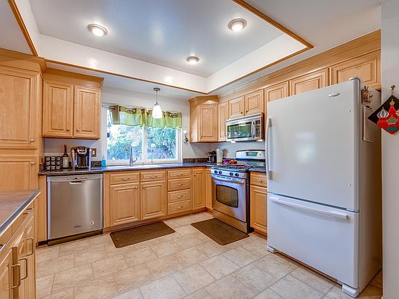 5th image of 54 S Ellis Pl