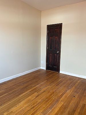 3rd image of 11841 Metropolitan Ave APT 2C
