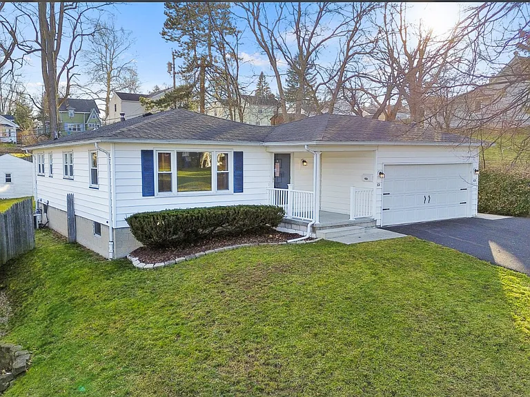 101 Harbor View Ter — Photo 1