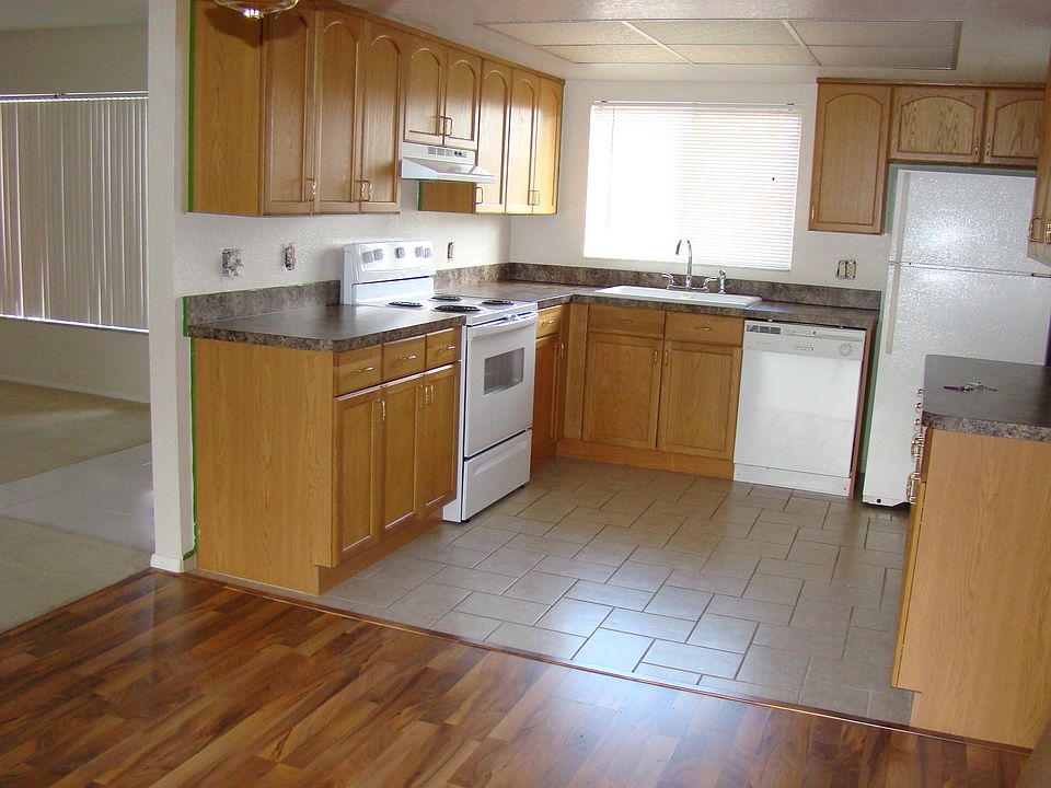 2nd image of 10628 Leafy Way