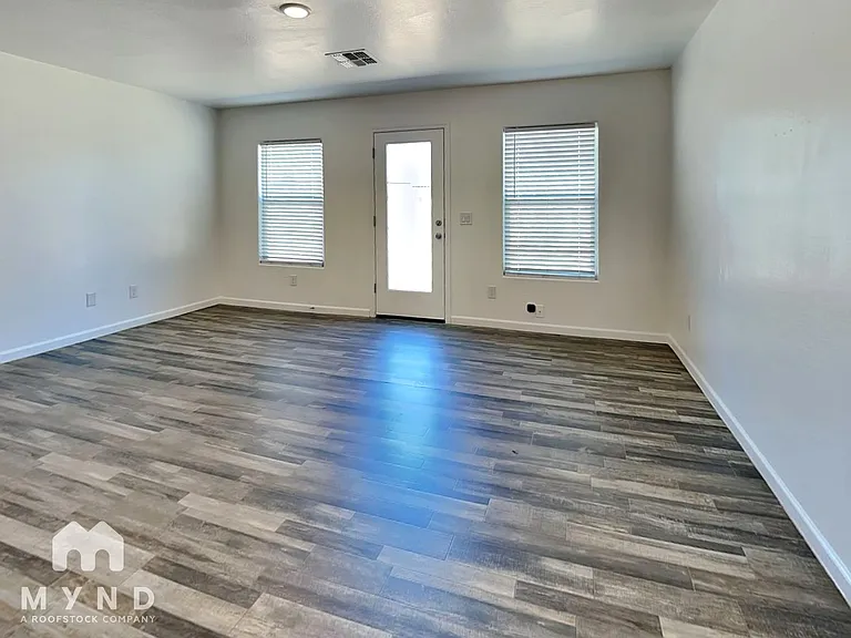9346 W Raven Dr — Photo 3