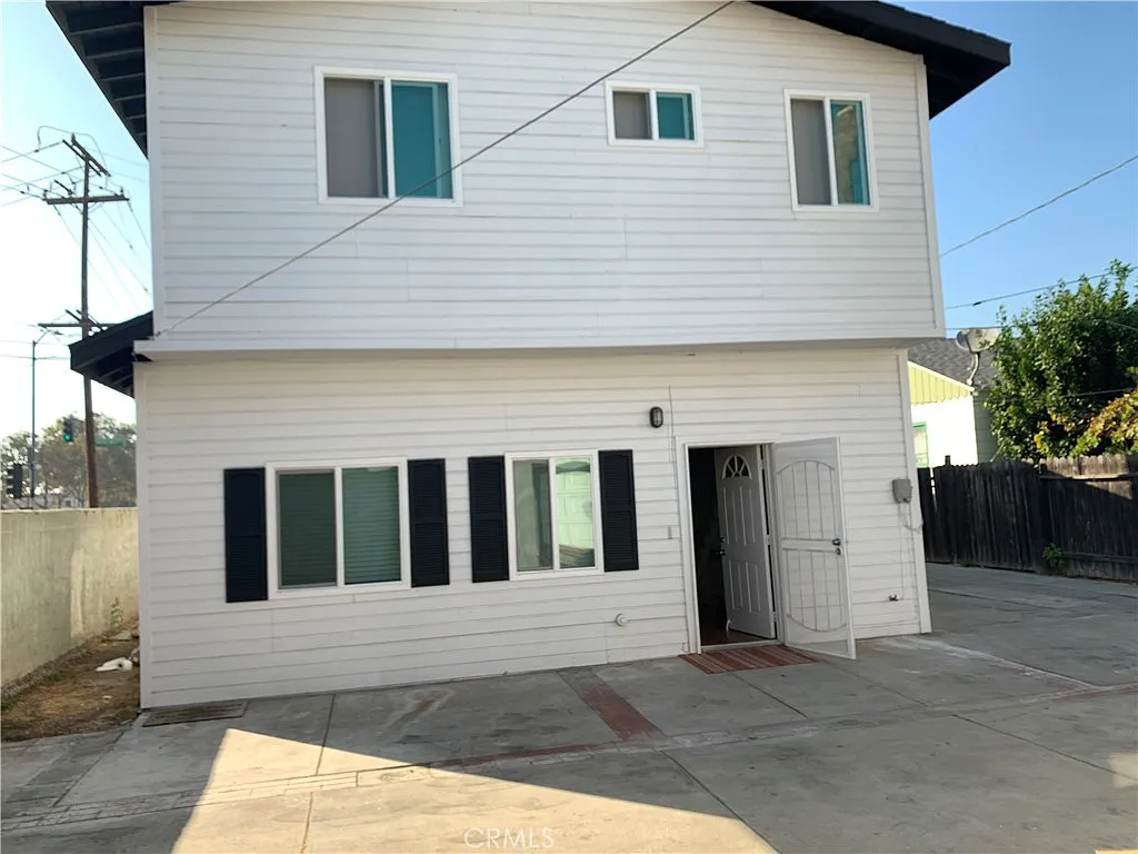 3 bed, 1.5 bath, 1250 sqft, $3,400 — Photo 3
