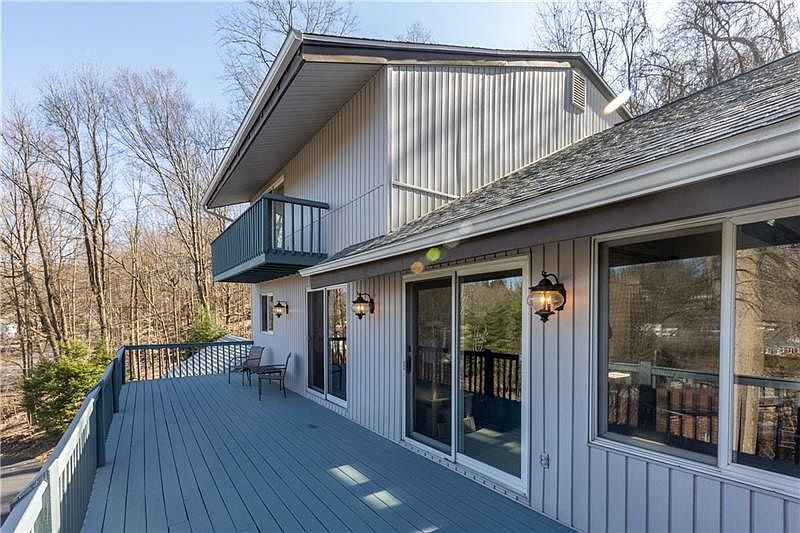 860 Parkview Dr, Johnstown, PA 15905 Zillow