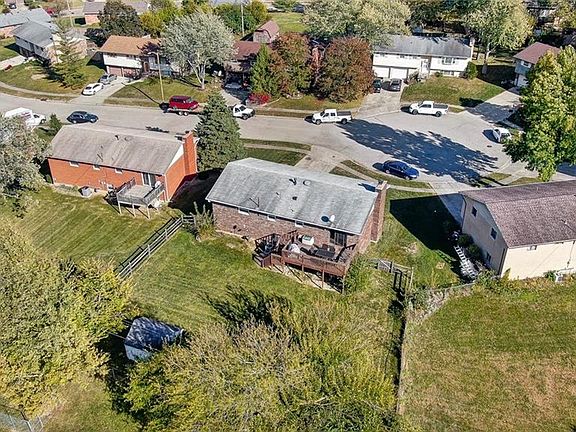 5th image of 835 Moon Ct