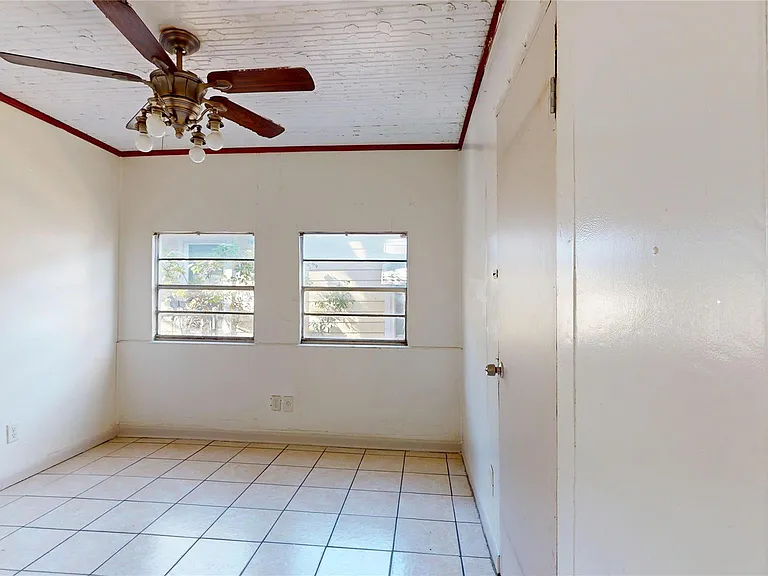 3826 Landa Ln — Photo 10