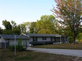 3067 Pumpkin Ridge Rd, Cloverdale, IN 46120
