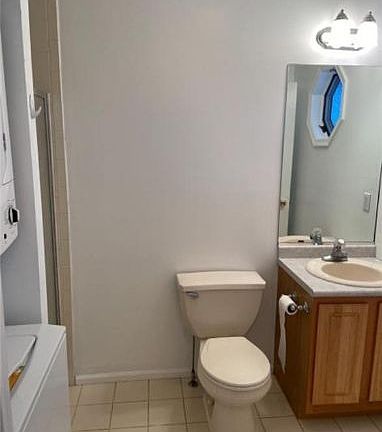 4th image of 99 Boniface Dr APT 4A