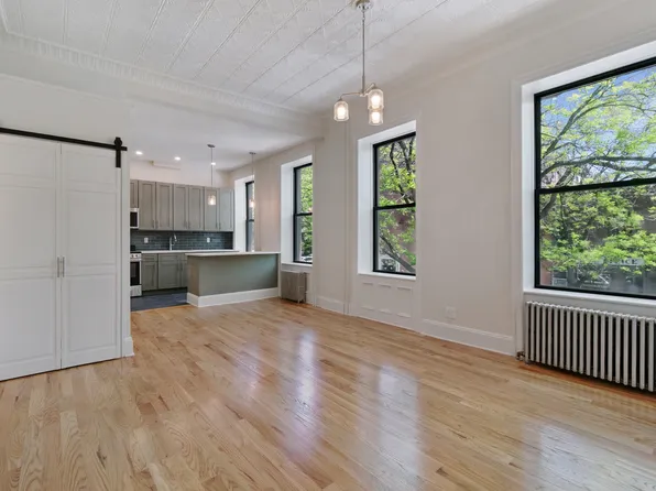 432 Court Street image 1 of 20
