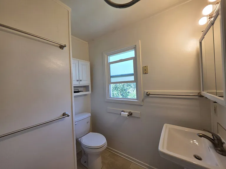 1206 Putnam St — Photo 13