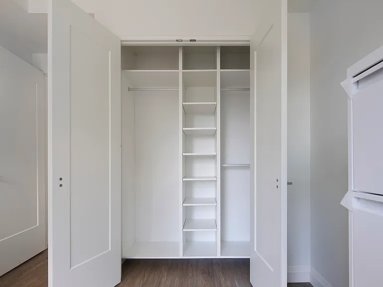 71 Redpath Ave — Photo 6