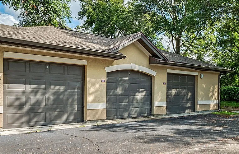 Stonecastle Apartment Homes — Photo 35