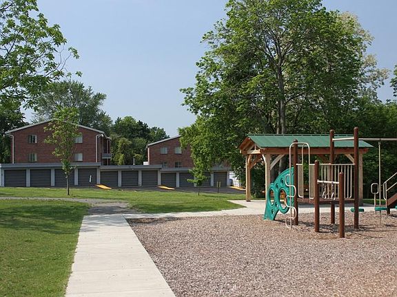Next door to Lincoln Park. Play area for the kids and extensive hiking trails to Irondequoit Bay