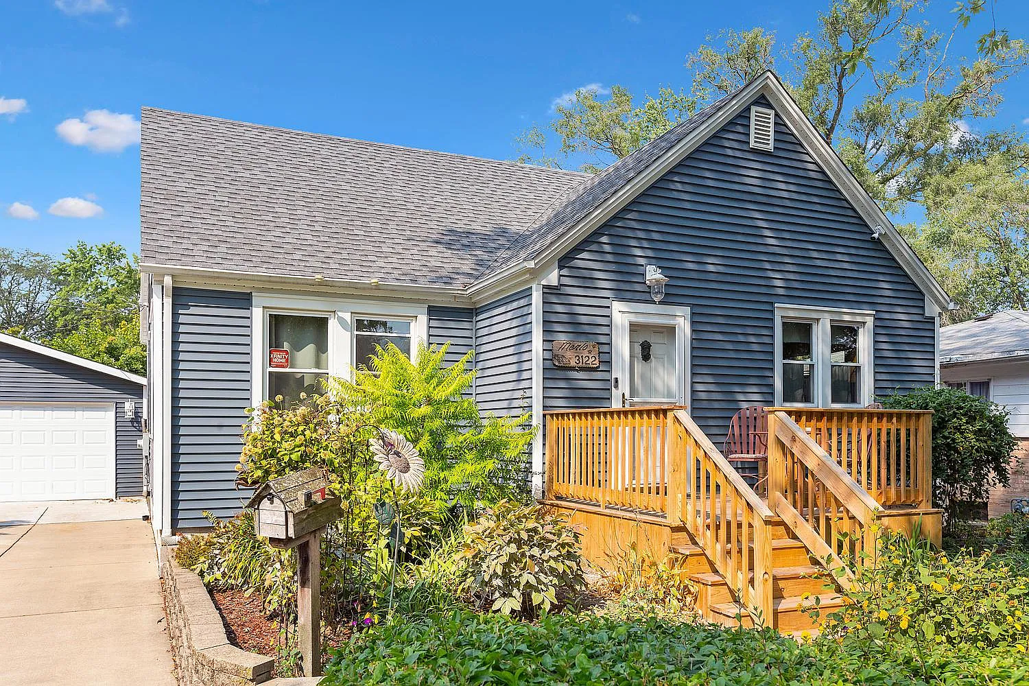 3122 Green St photo 1