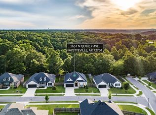 1651 N Quincy Ave, Fayetteville, AR 72704
