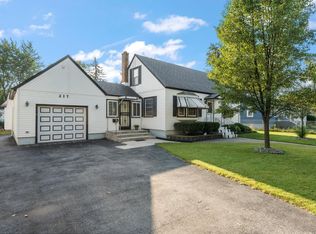 217 N Oakwood St, Griffith, IN 46319
