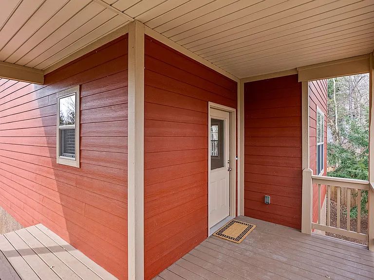 8 Thurland Ave — Photo 32