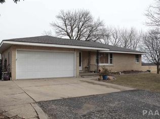 108 S Grandview Ln, Tremont, IL 61568