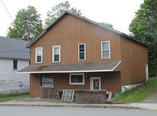 324 Jackson St, Thompson, PA 18465