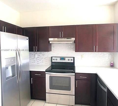 5th image of 7200 NW 177th St APT 111-7
