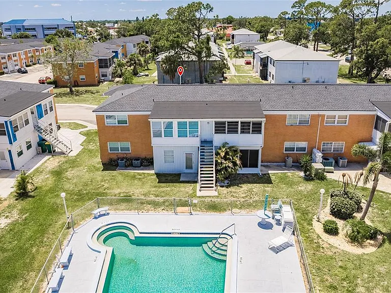 4158 Tamiami Trl #S6 — Photo 32