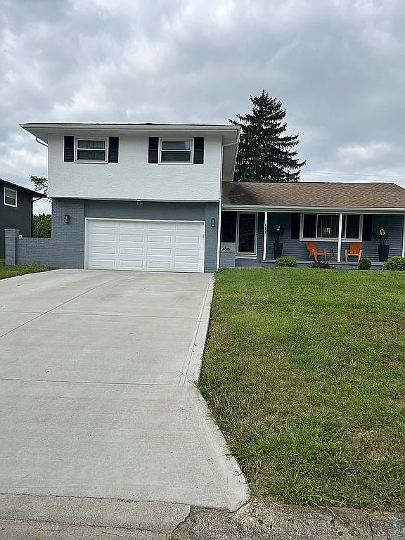 1699 Rose View Dr photo 1