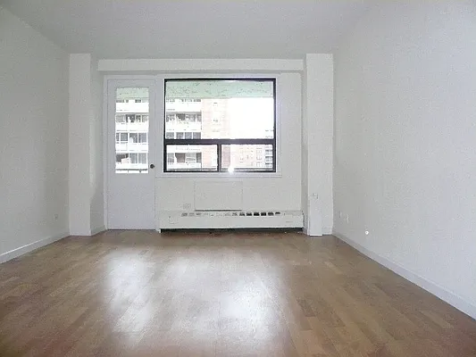 Rented by Vantage Living | media 13