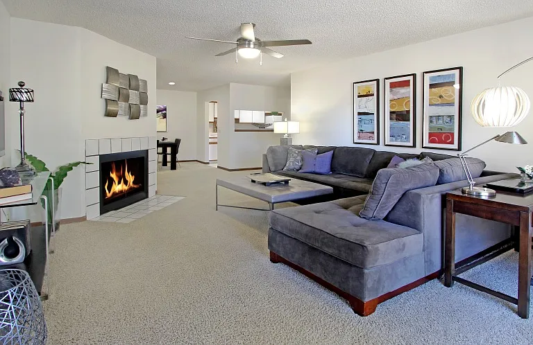 LionsGate Apartments — Photo 2