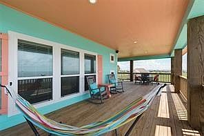 5th image of 1129 Blue Water Dr