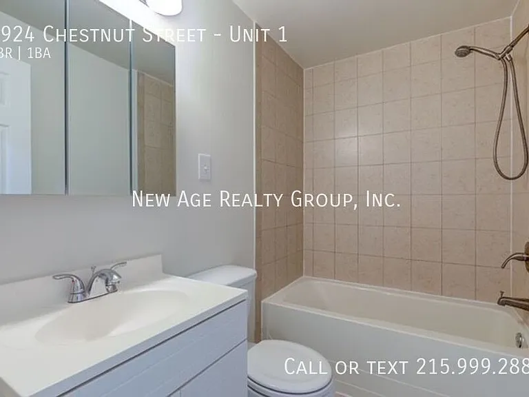 4924 Chestnut St #1 — Photo 15
