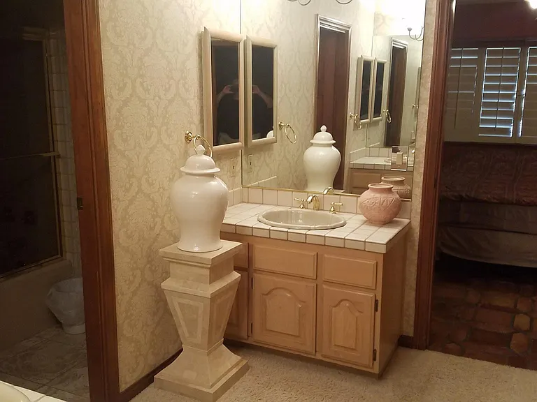 2313 Wimbledon Dr — Photo 23