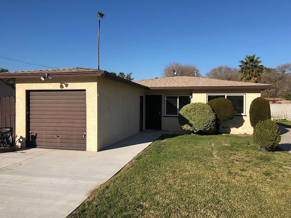 Front yard is fenced and has a locking gate at beginning of driveway.