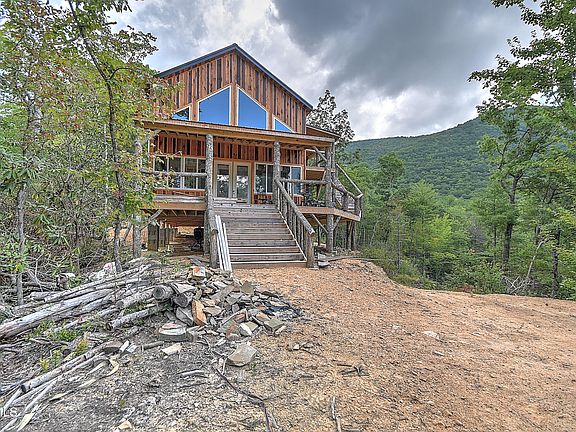 3rd image of 138 Jd Guinn Ln
