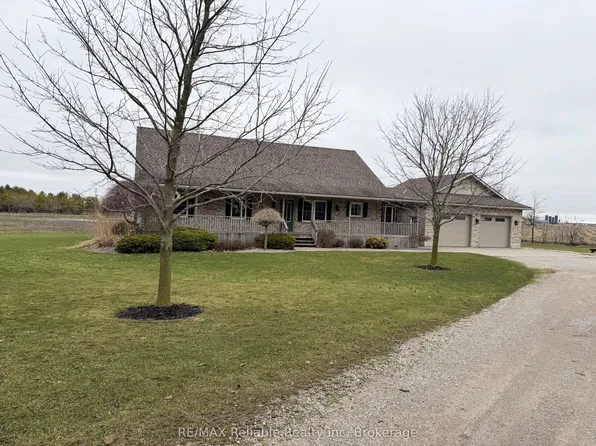 61 Wilson St, Huron East, ON N0K 1W0