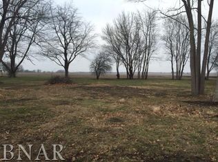 511 Division Rd, Wapella, IL 61777