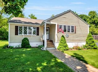 45 Samoset Rd, Woburn, MA 01801