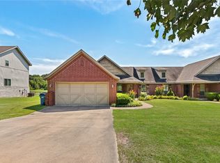 595 Sugar Creek Rd, Pea Ridge, AR 72751