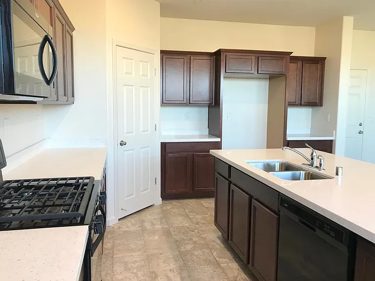 5225 Morning Bird Way — Photo 4