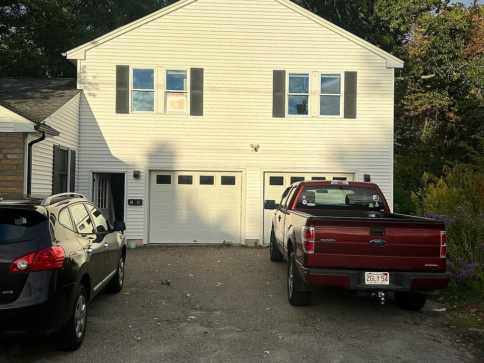 1 Lorenzo St #B