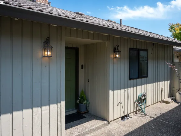6296 Preakness Dr, West Linn, OR 97068