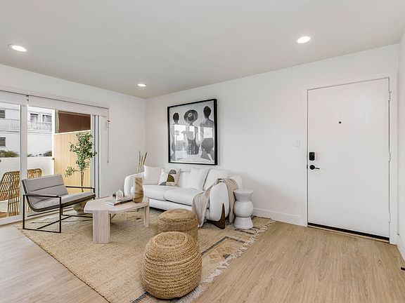 2nd image of 150 10th St APT 5