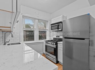 7338 Forsyth Blvd, Saint Louis, MO