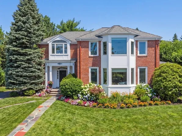 128 Ocean Ave, Swampscott, MA 01907