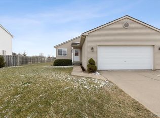 989 King James Ct, Vassar, MI 48768